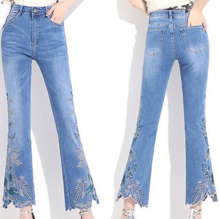 レディース ジーンズ 裾刺繍入りクラッシュ加工フレアデニムパンツ