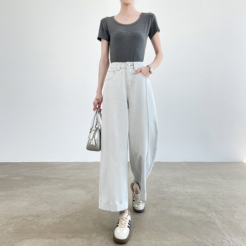 https://fulmo-img-server.com/denimmuse/404a7b03-43c5-43de-b843-f4ae14732bf8.jpg