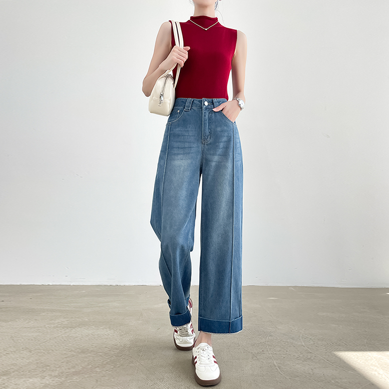 https://fulmo-img-server.com/denimmuse/66ab10e3-680d-4f44-818d-91621fb8e386.jpg