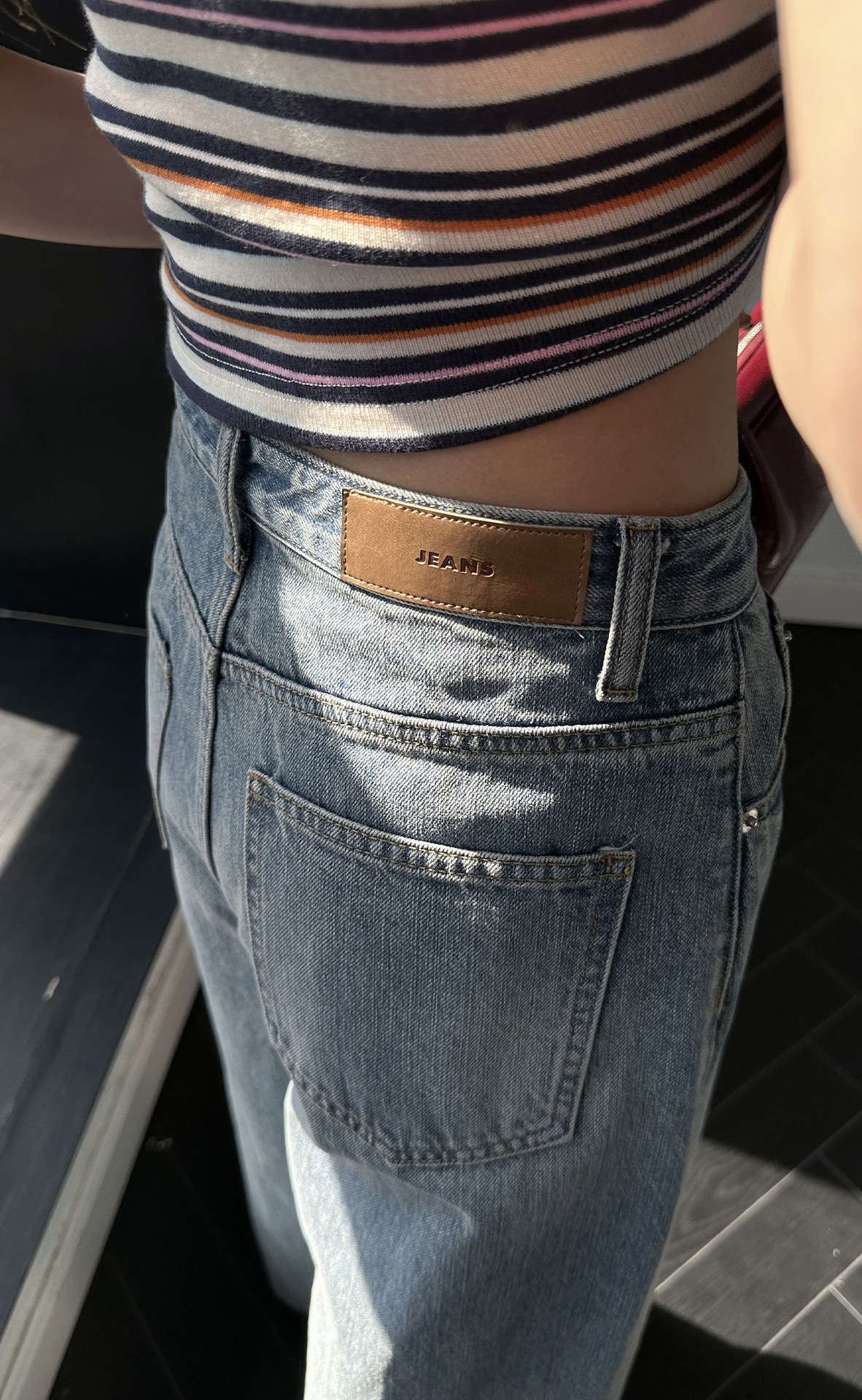 レディースジーンズパンツ ゆったりシルエットデニムパンツ