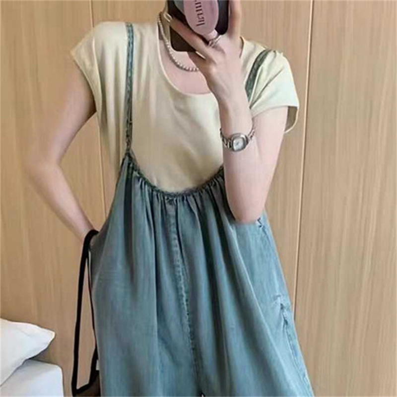 https://fulmo-img-server.com/denimmuse/d43c2874-3800-49b4-80a3-89c731d7ac2b.jpg