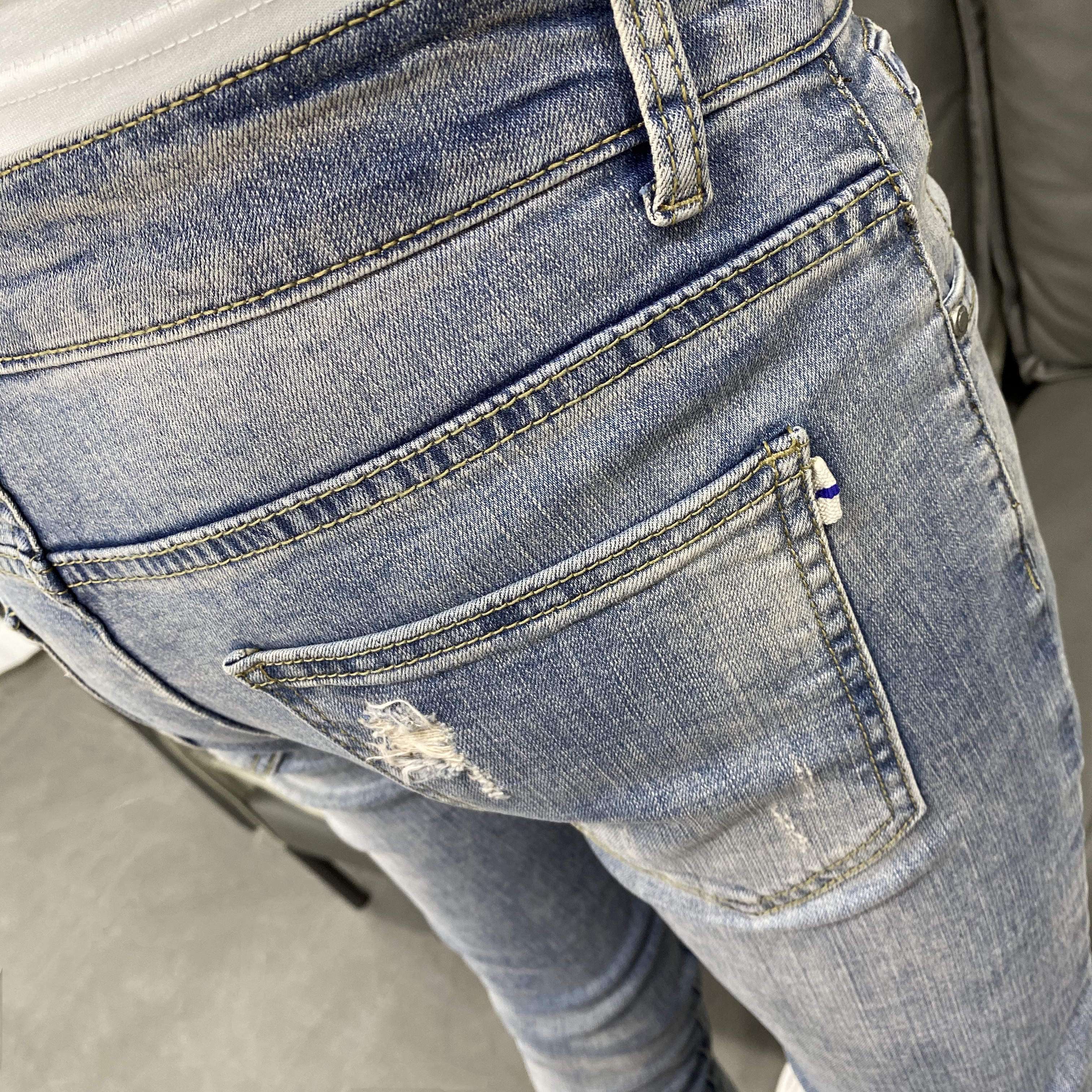 https://fulmo-img-server.com/denimn/107a895ffd3b4b6faa58b48c7356d931.jpg