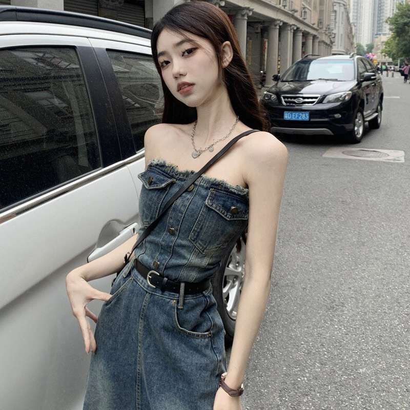 https://fulmo-img-server.com/denimn/48f497b07e87444bbdcdb54e886b3582.jpg