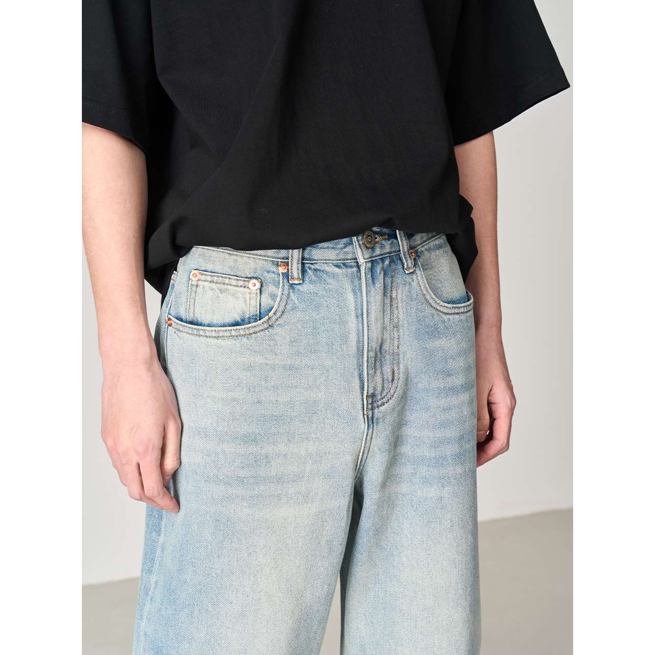 https://fulmo-img-server.com/denimn/598c3e4b9c0a44cca57c2622479ca424.jpg