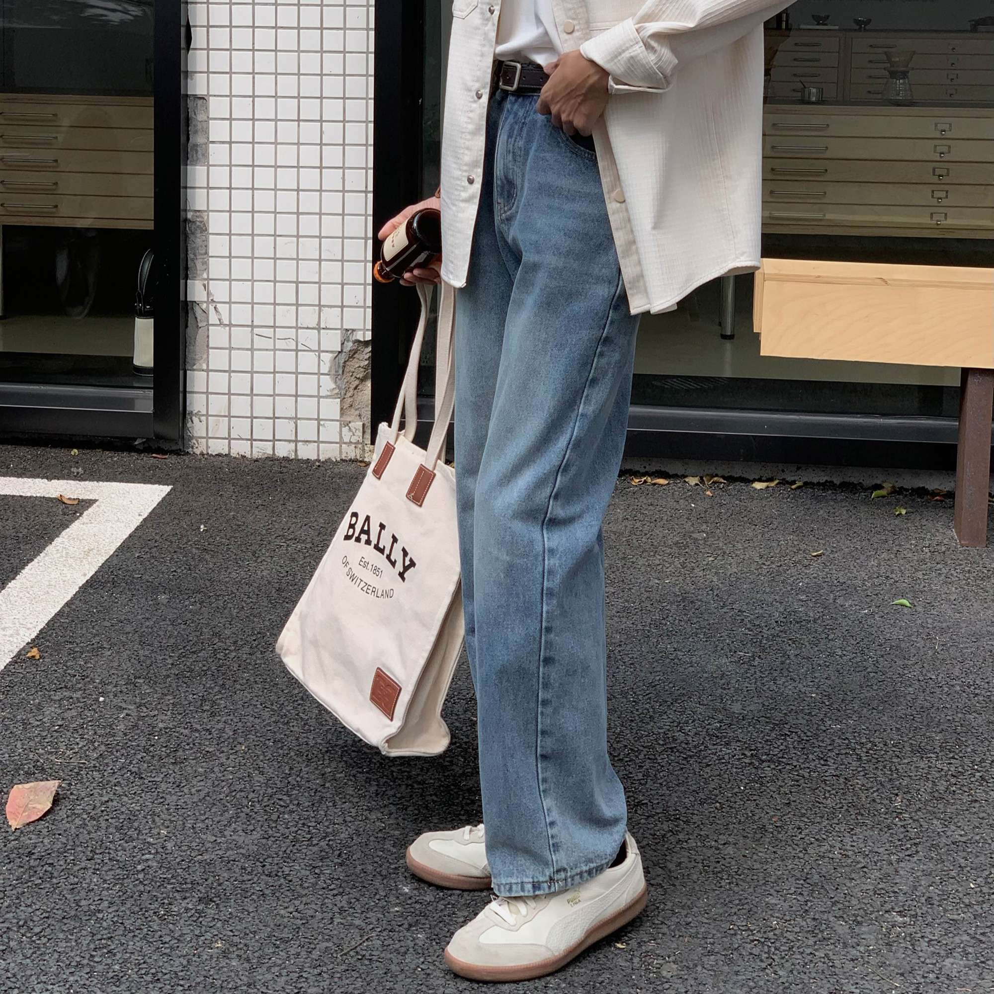 https://fulmo-img-server.com/denimn/6985a14f8f2c4940a8646a6214dad4a5.jpg