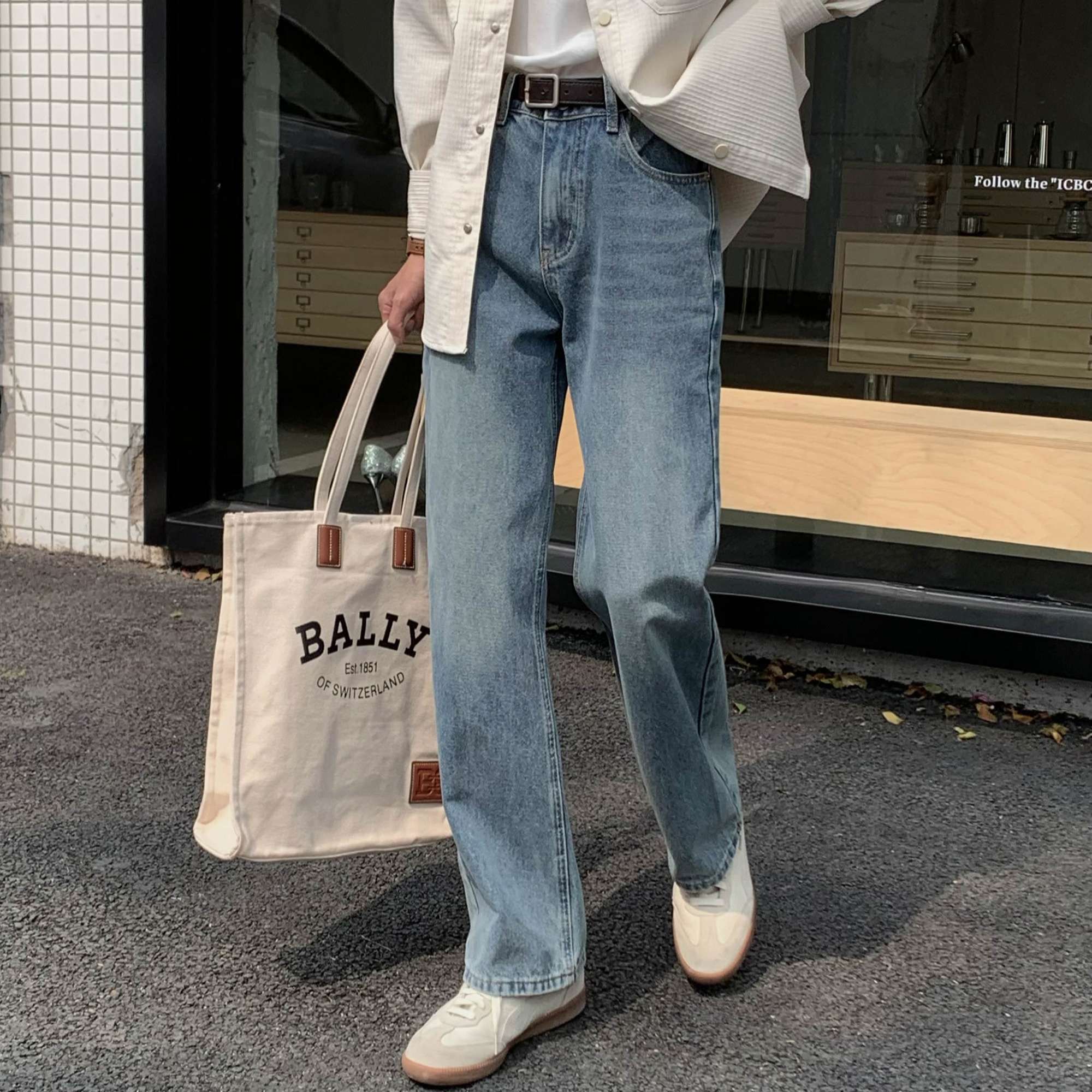 https://fulmo-img-server.com/denimn/afa75cde29494f34b34c6ab449584275.jpg