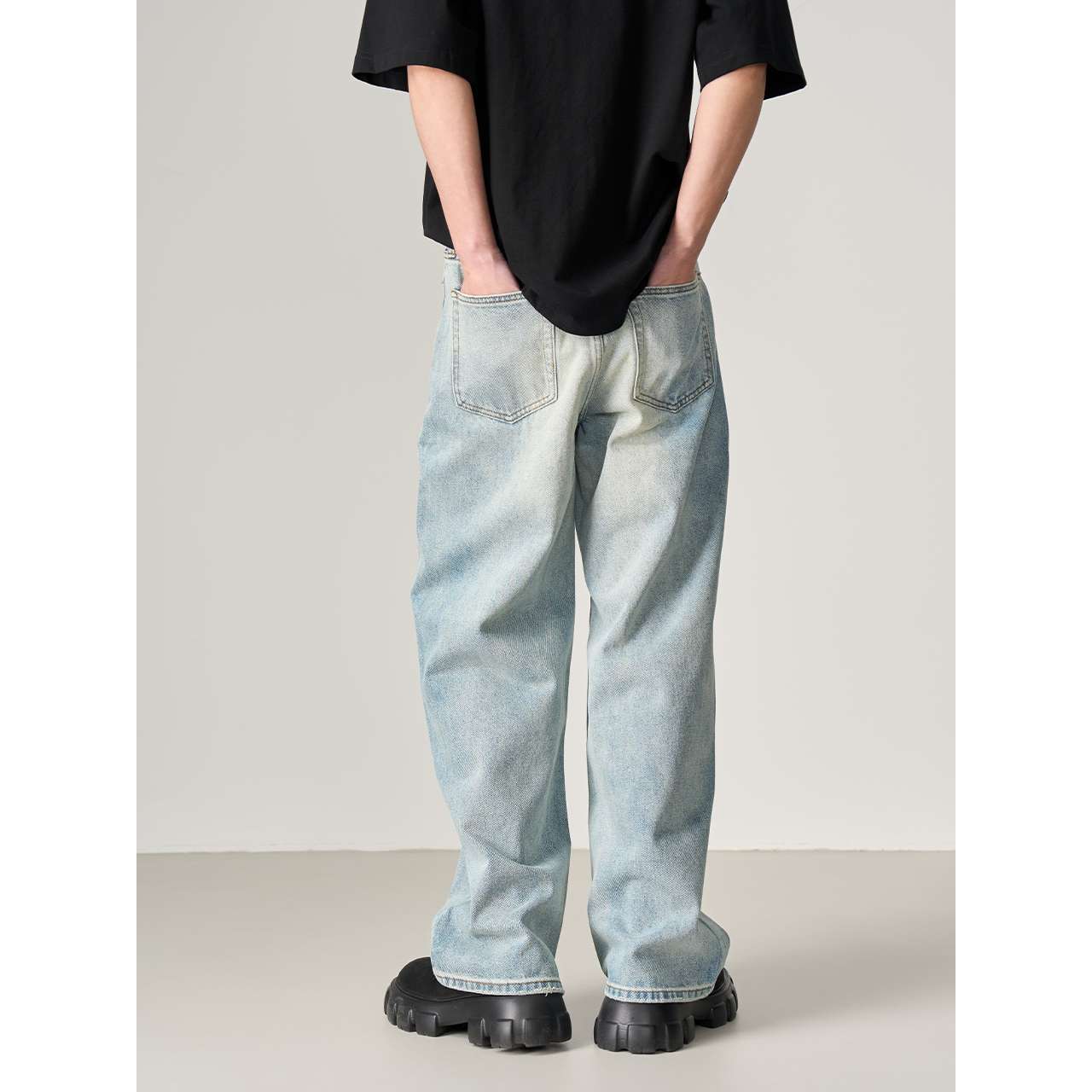 https://fulmo-img-server.com/denimn/d1831d71b59d47b0b1fced3161280658.jpg