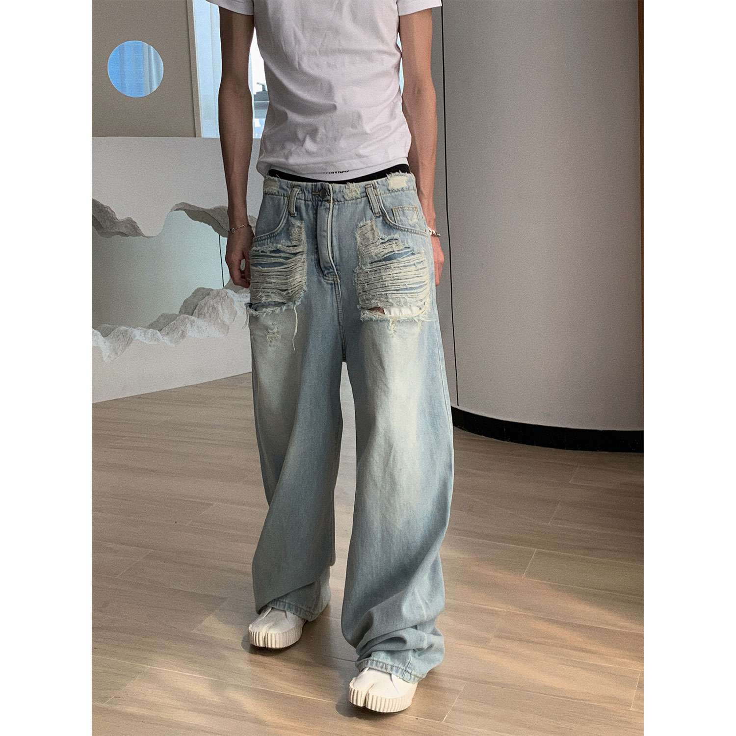 https://fulmo-img-server.com/denimn/e31784e441e8482dbd5cea5ca5734208.jpg