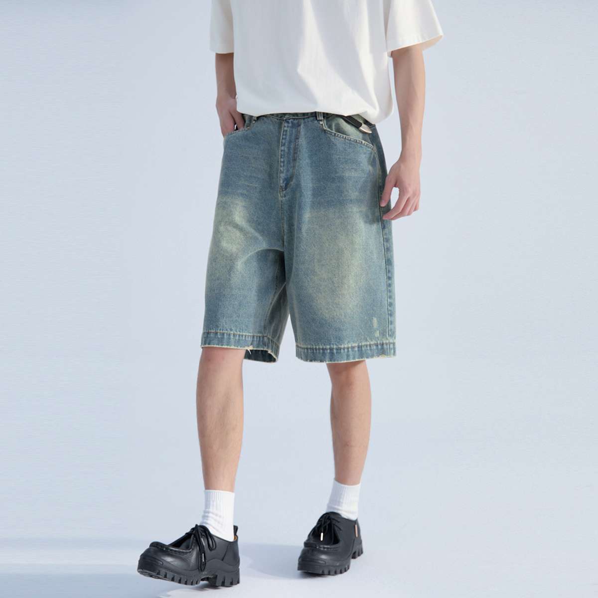 https://fulmo-img-server.com/denimn/e40c5169eb7f484c9ae22fe39568eb5c.jpg