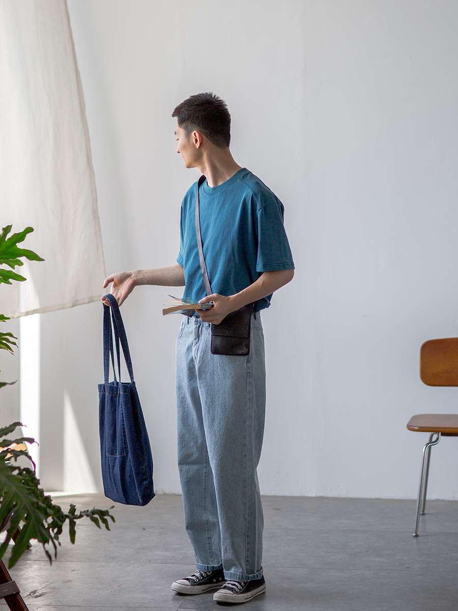 https://fulmo-img-server.com/denimn/f8383fd05aa34074966536acc8737822.jpg
