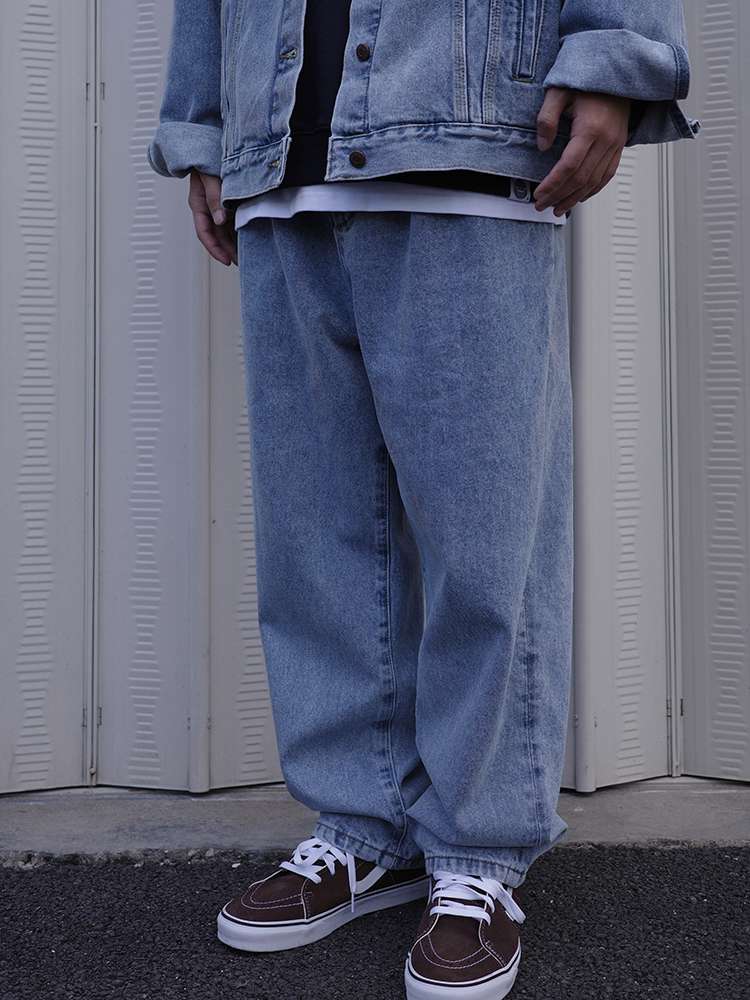 https://fulmo-img-server.com/denimn/f98b3921e1b148259e5c5f880f4a978e.jpg