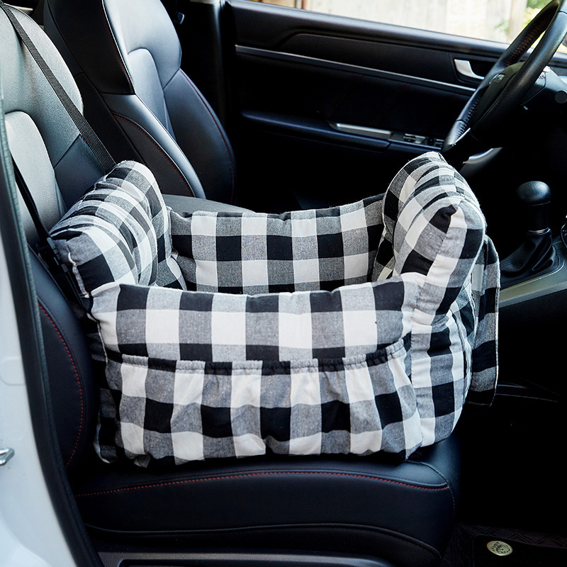 愛犬用車載ドライブ安全固定ベッド