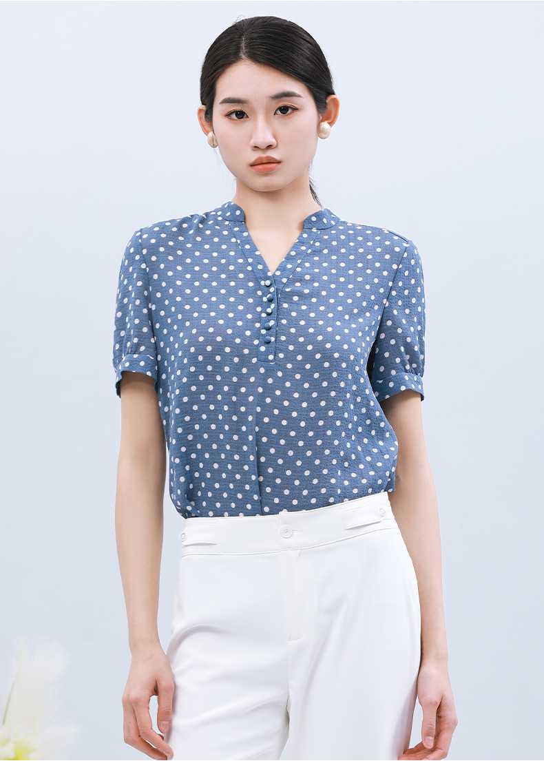 ブラウス ドットコーデ 水玉模様の涼やかプルオーバーブラウス