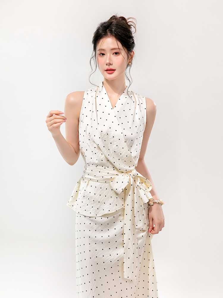 セットアップ ドットコーデ 優美ペプラムノースリーブセットアップ