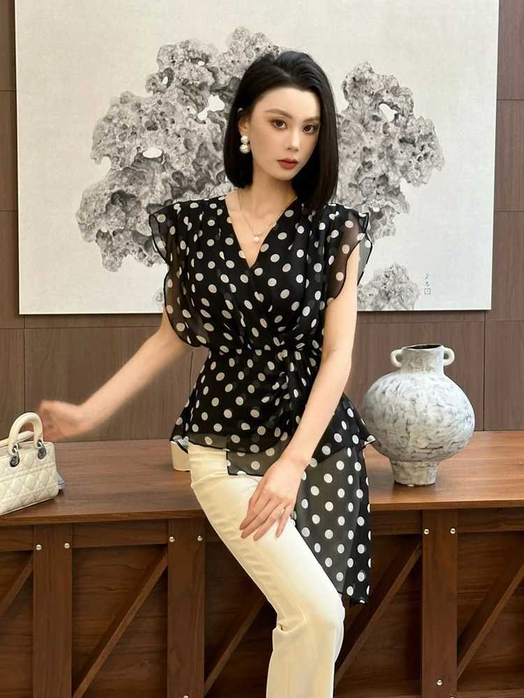 ドットコーデ 水玉シアーフリルラップブラウス