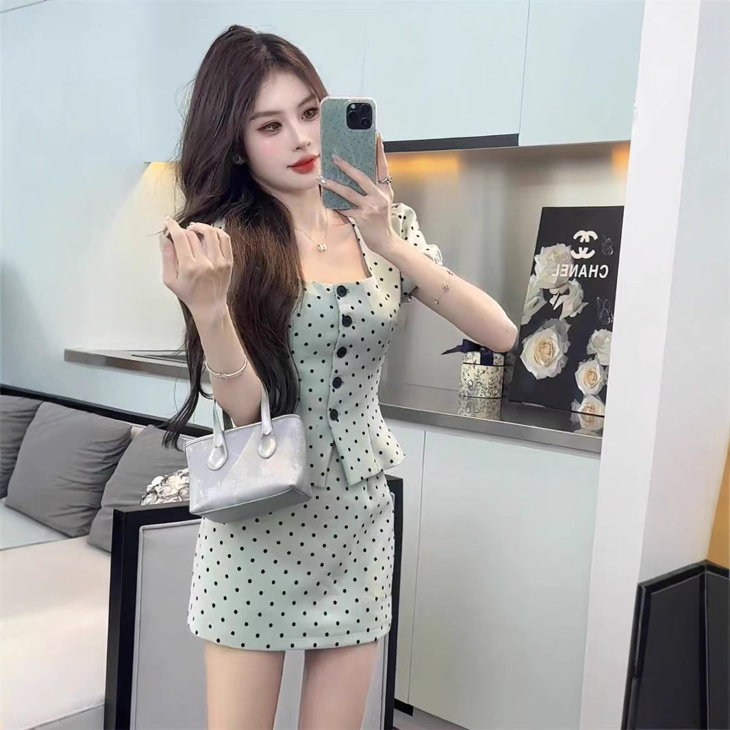セットアップドットコーデ 優美スクエアネック水玉セットアップ