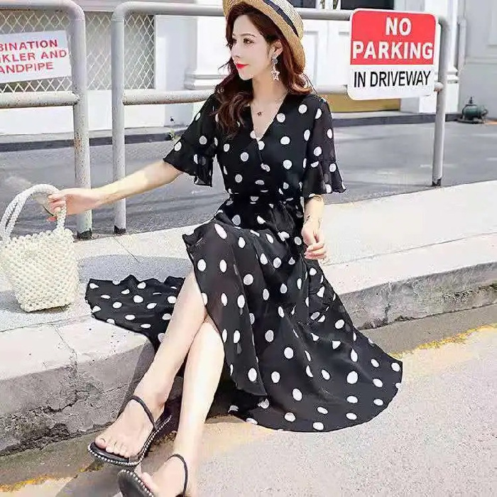 https://fulmo-img-server.com/dot-style/5d10a7ae-c0f2-4e0b-8674-b9f4b43f05b3.jpg