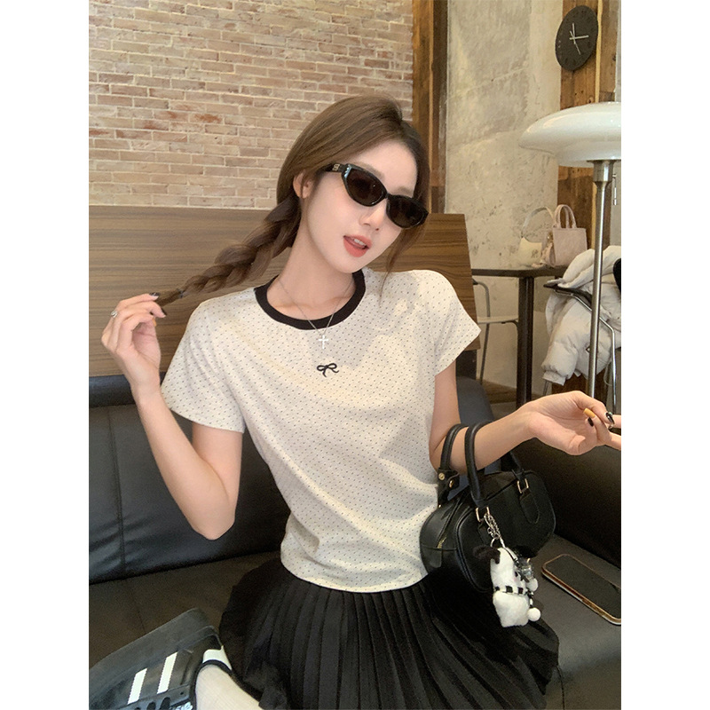 https://fulmo-img-server.com/dot-style/8678ebc1-3dde-45a3-b97a-e9285c902874.jpg
