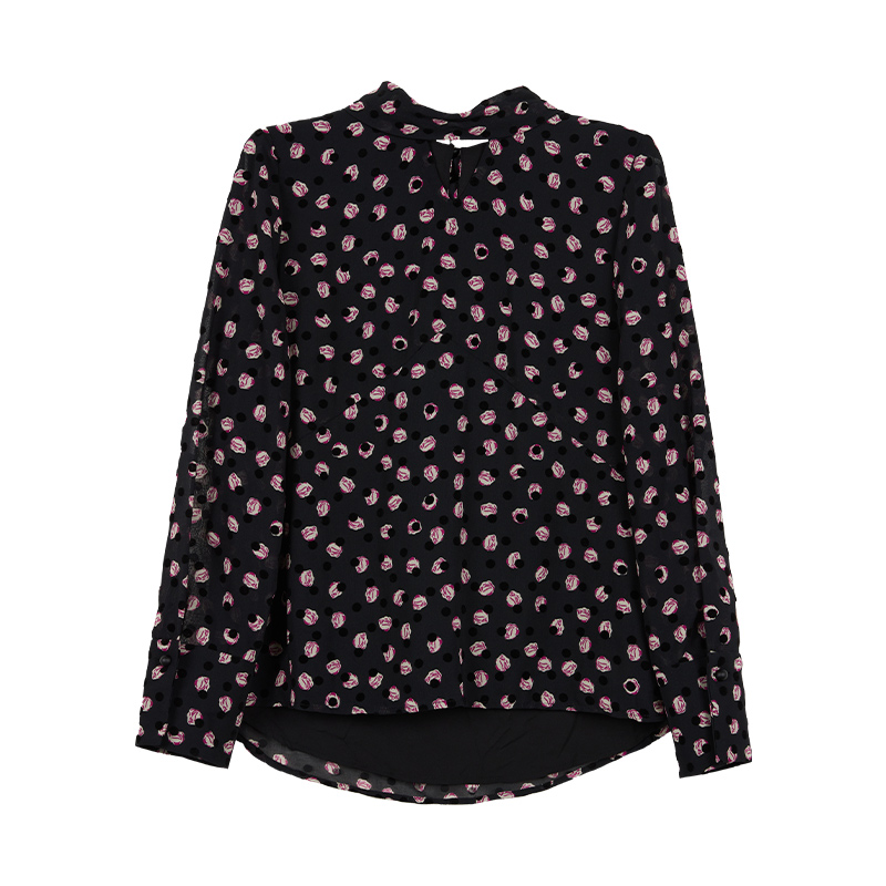 ドットコーデ 小花柄シフォン素材の上品タイ付きシャツ