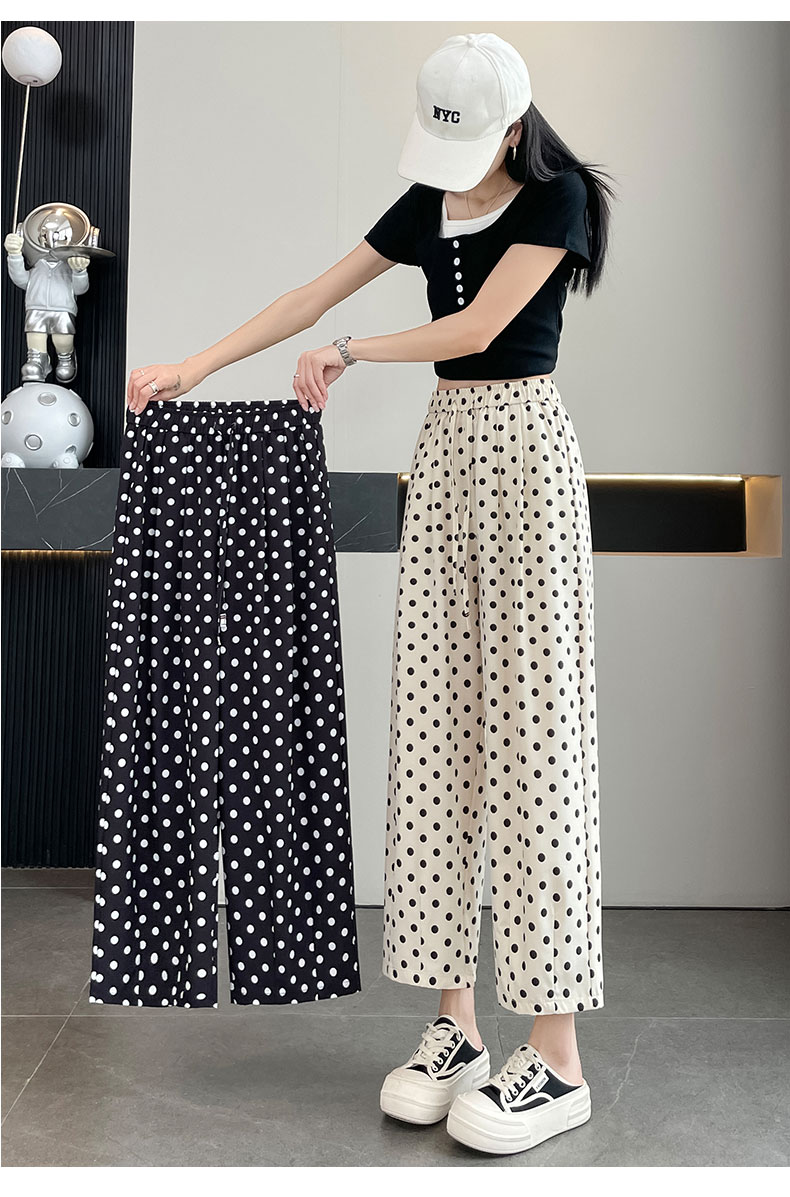 ドットコーデ 水玉模様のワイドパンツ