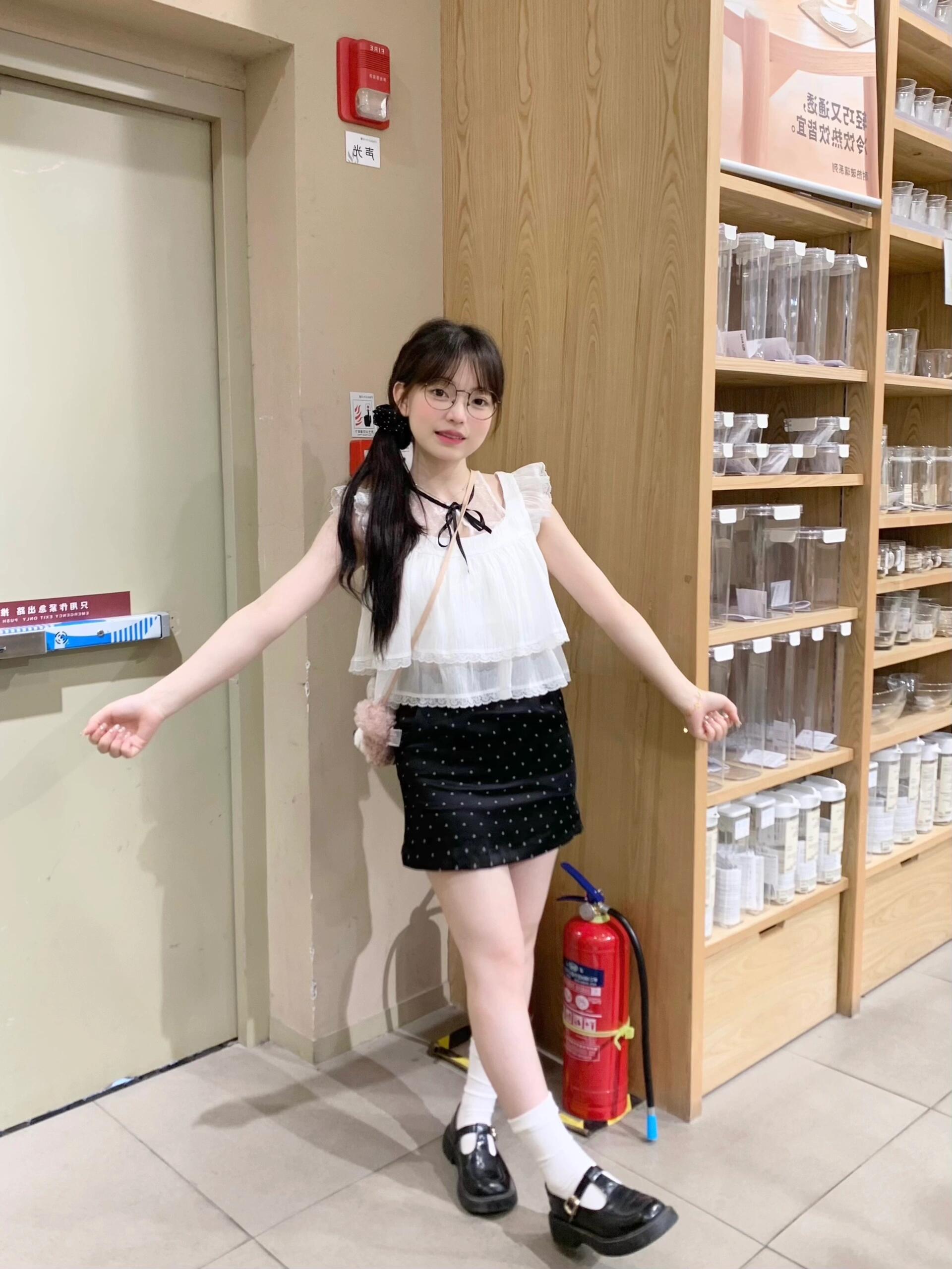 スカート ドットコーデ 小花柄ドット模様台形ミニスカート