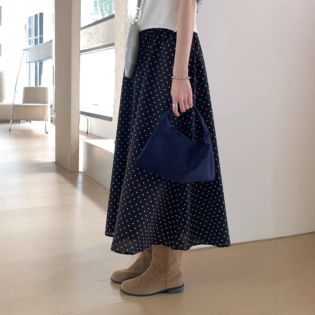 ドットコーデ リブカーディガン×水玉ロングスカート