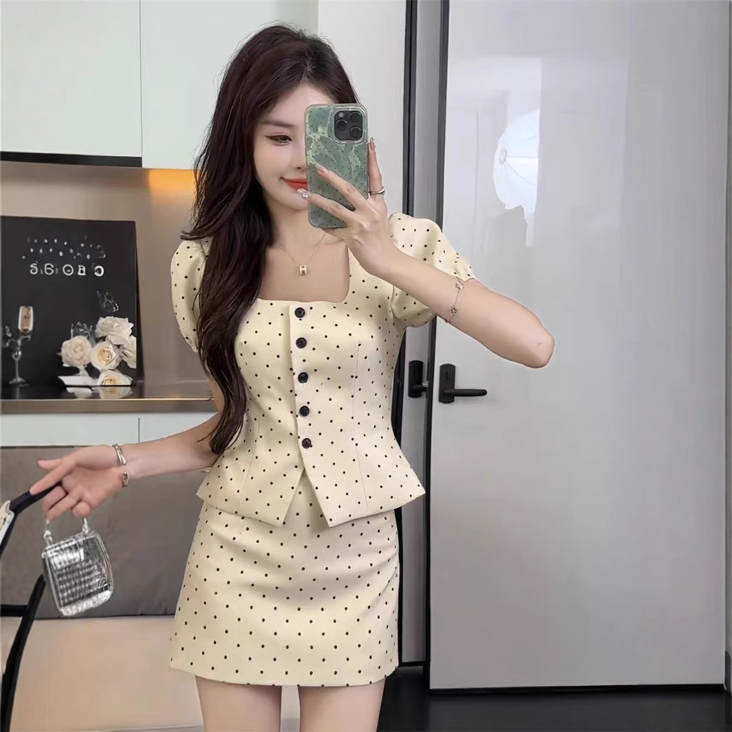 セットアップドットコーデ 優美スクエアネック水玉セットアップ