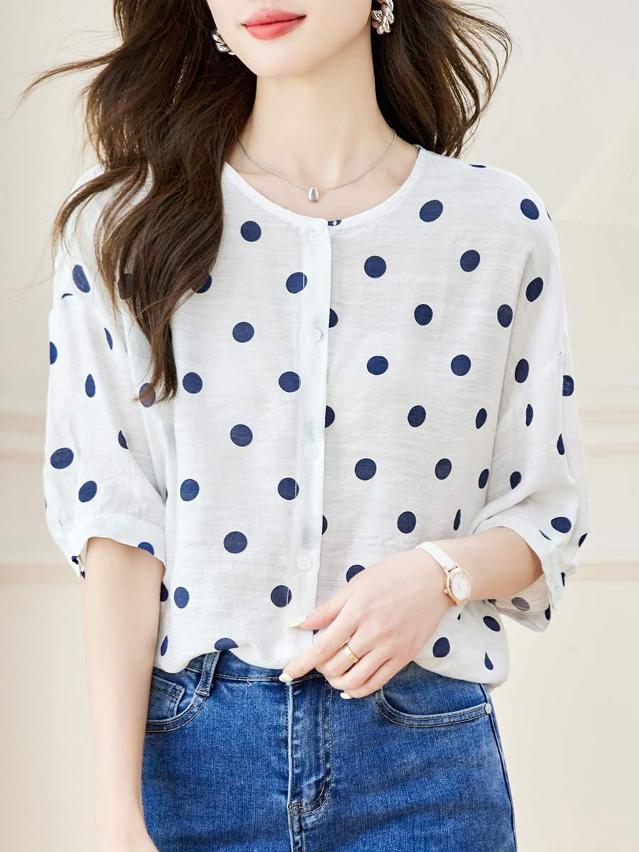 https://fulmo-img-server.com/dot-style/df9fc5ef-4a3c-48f8-84c0-1e45641731f4.jpg