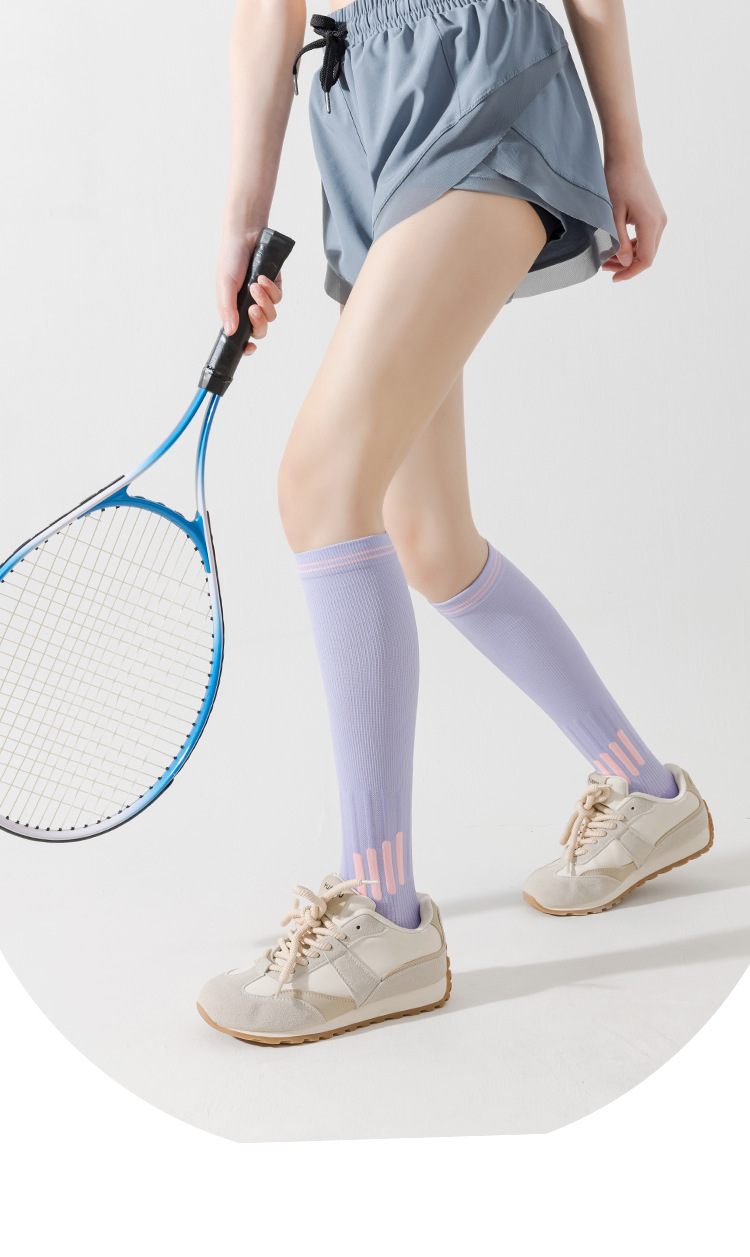 スポーツ向け ライン入りデザイン 着圧ハイソックス