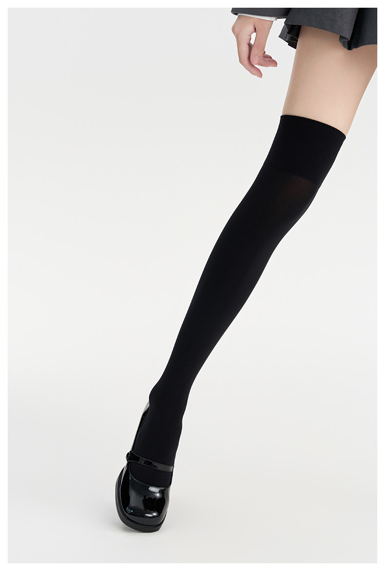 着圧ソックス 太ももまでカバーするニーハイ着圧ソックス