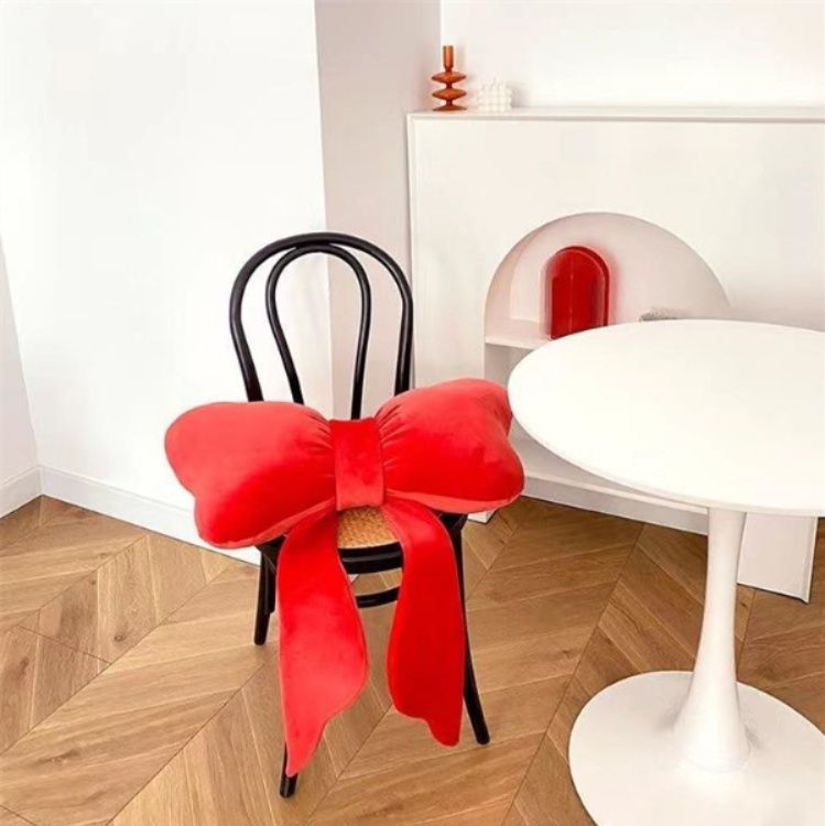 抱き枕大きいリボン型