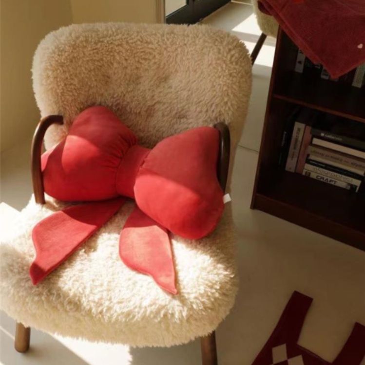 抱き枕大きいリボン型