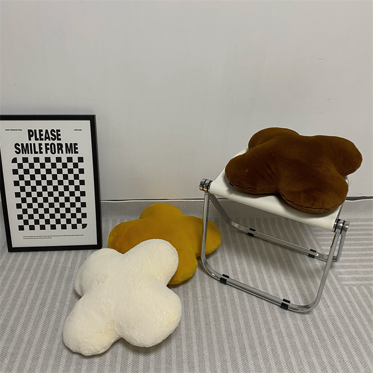 抱き枕大きいふわふわ花型