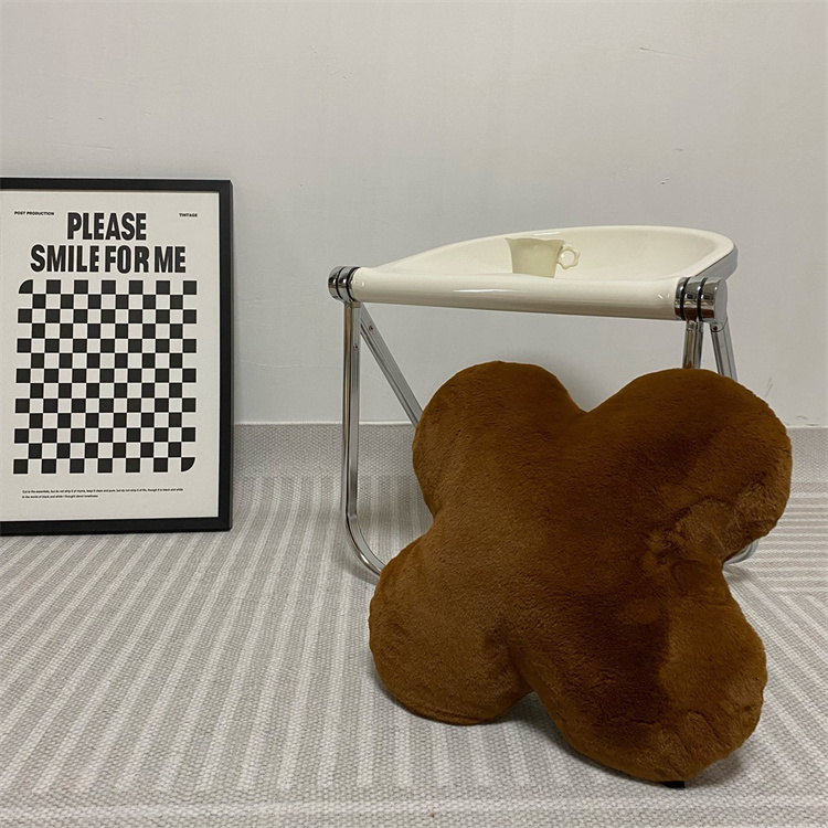 抱き枕大きいふわふわ花型