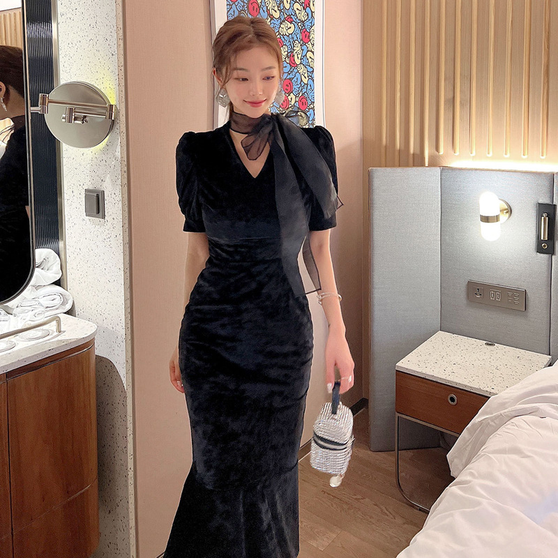 https://fulmo-img-server.com/dresscode-dresscode/04eb5aa8-c16c-4673-877f-e5dc550b8d65.jpg