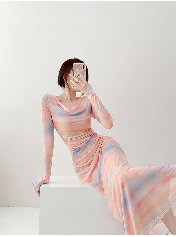 https://fulmo-img-server.com/dresscode-dresscode/0b1b4d43-0b30-405c-b5ad-42133fc3aadd.jpg