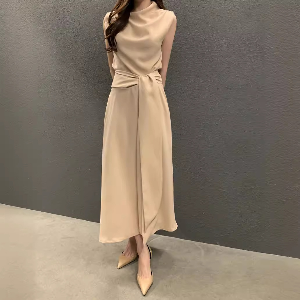 https://fulmo-img-server.com/dresscode-dresscode/0b41c46e-8157-4a30-8a0d-e0c84936ea70.jpg