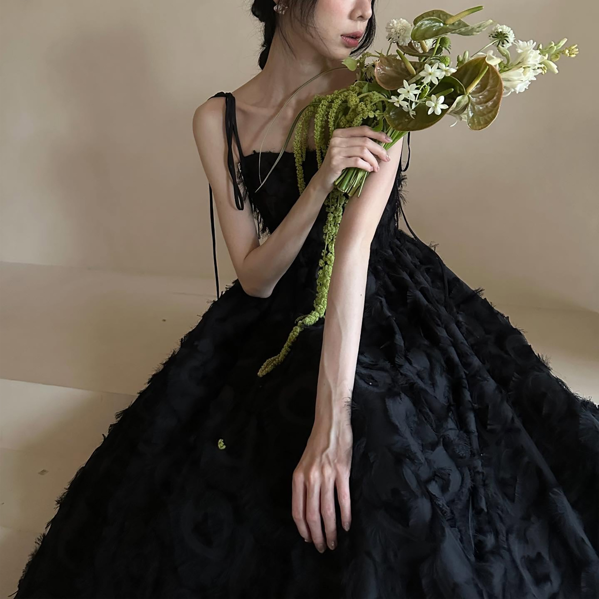 https://fulmo-img-server.com/dresscode-dresscode/0b55bceb-7611-4906-8521-d914f4d6efa7.jpg