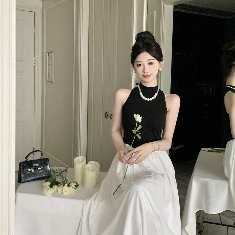 オケージョン ドレス 配色切替ホルターネックフレアワンピース