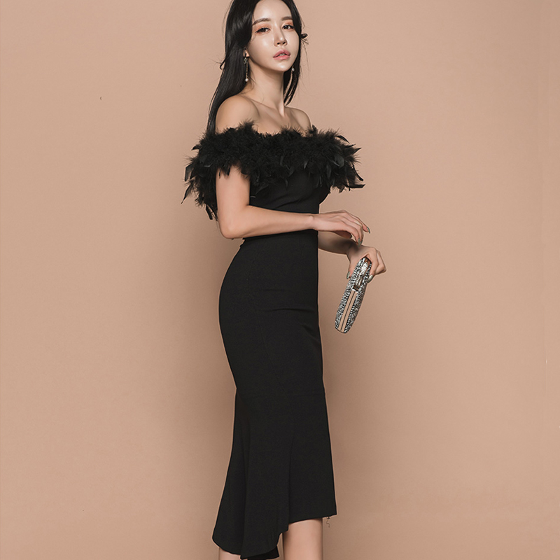 https://fulmo-img-server.com/dresscode-dresscode/0f40b5b6-648e-46fe-acb7-b7f5c3472915.jpg