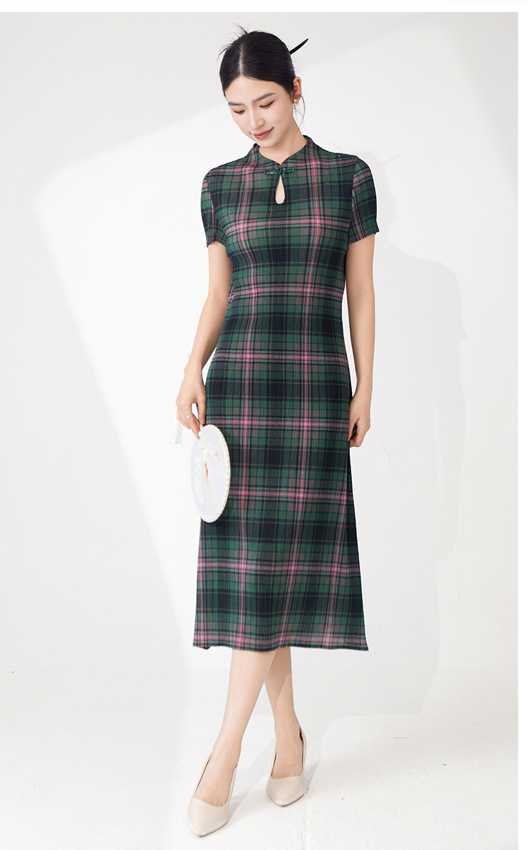 https://fulmo-img-server.com/dresscode-dresscode/0f5a1813-21ec-4b54-964d-73162ac4d174.jpg