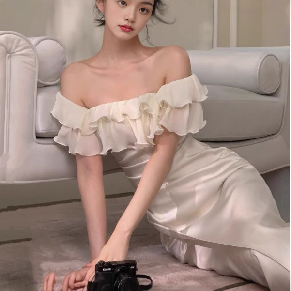 https://fulmo-img-server.com/dresscode-dresscode/10c218fb-dcb9-4330-af68-a82af1e4463e.jpg