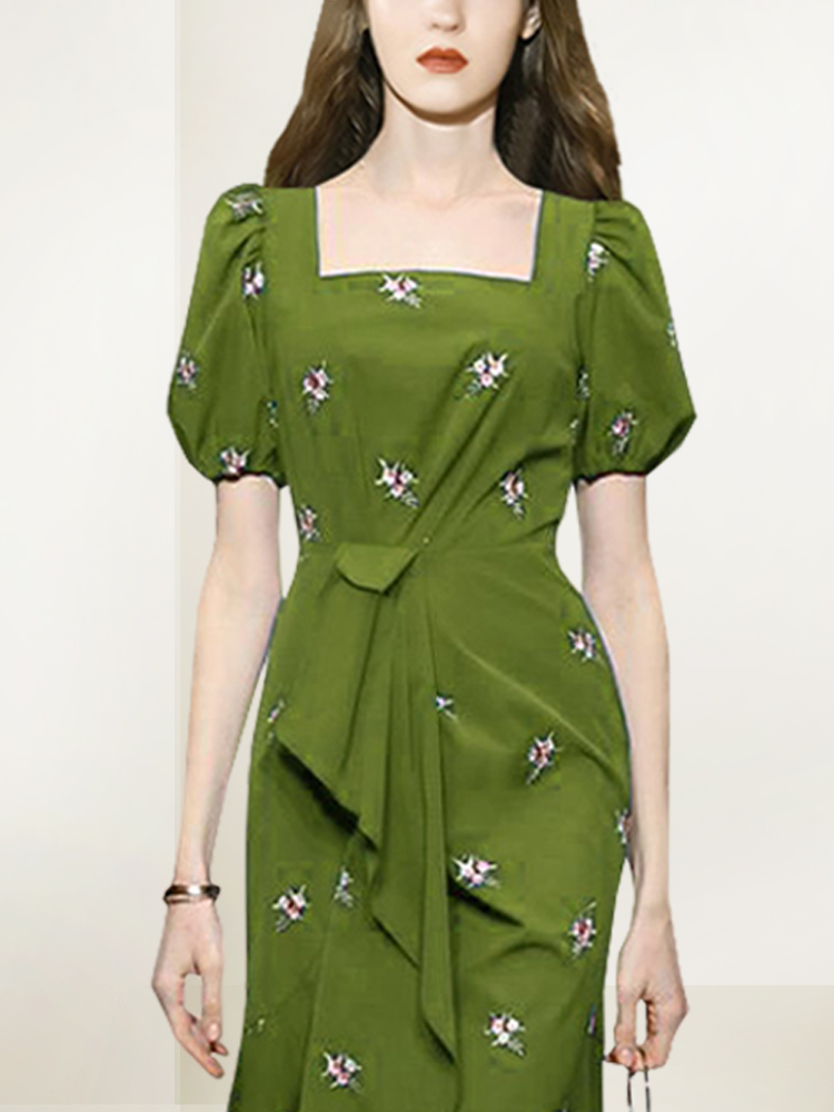 https://fulmo-img-server.com/dresscode-dresscode/1129ad60-7390-46cd-873c-3fd091500049.jpg