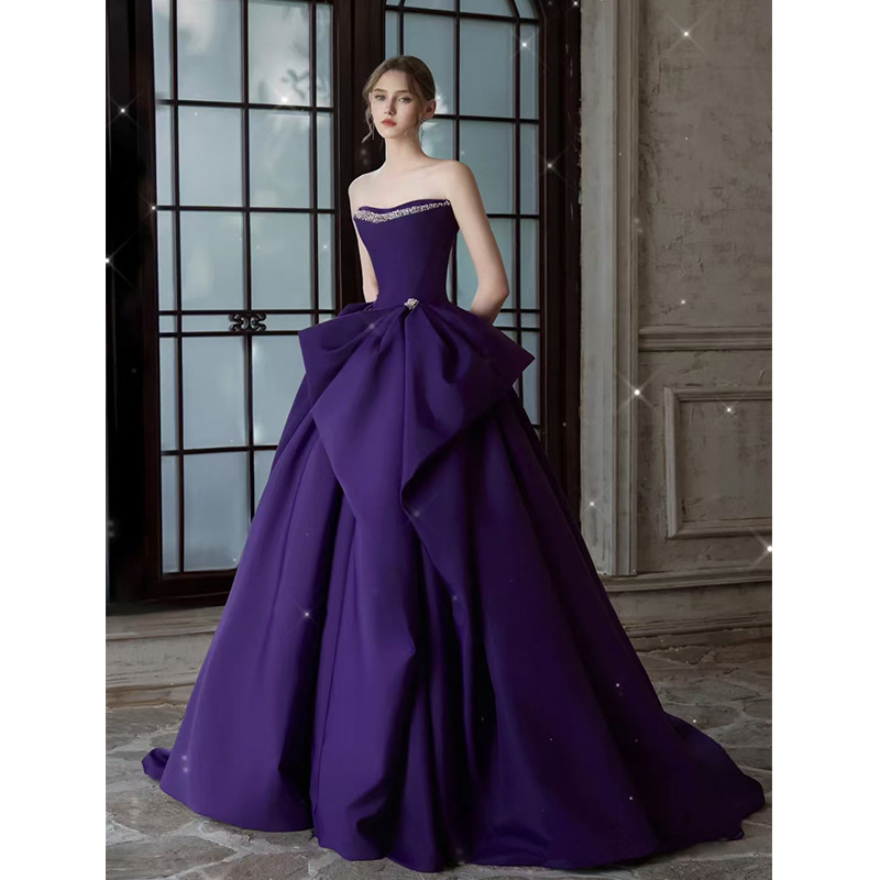 https://fulmo-img-server.com/dresscode-dresscode/149e1752-c485-4014-ab2a-5ec15d8948d0.jpg