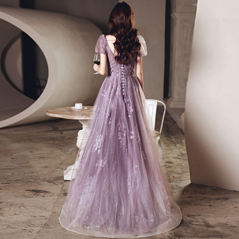 https://fulmo-img-server.com/dresscode-dresscode/14c69aff-ae9f-4505-aa42-dd82a759517b.jpg