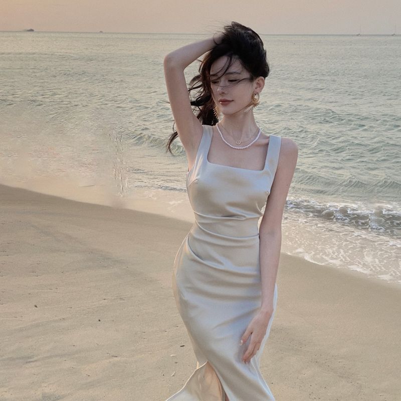 オケージョン ドレス 光沢サテンスクエアネックタイトワンピース