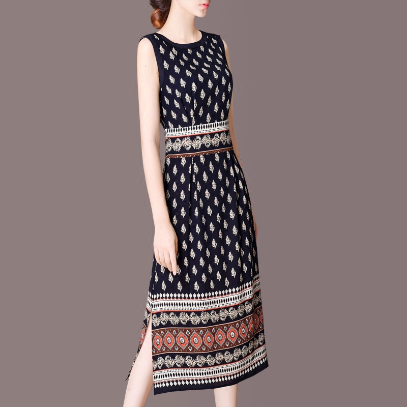 https://fulmo-img-server.com/dresscode-dresscode/1733dc02-429d-4930-b246-6d11d13f6d4d.jpg