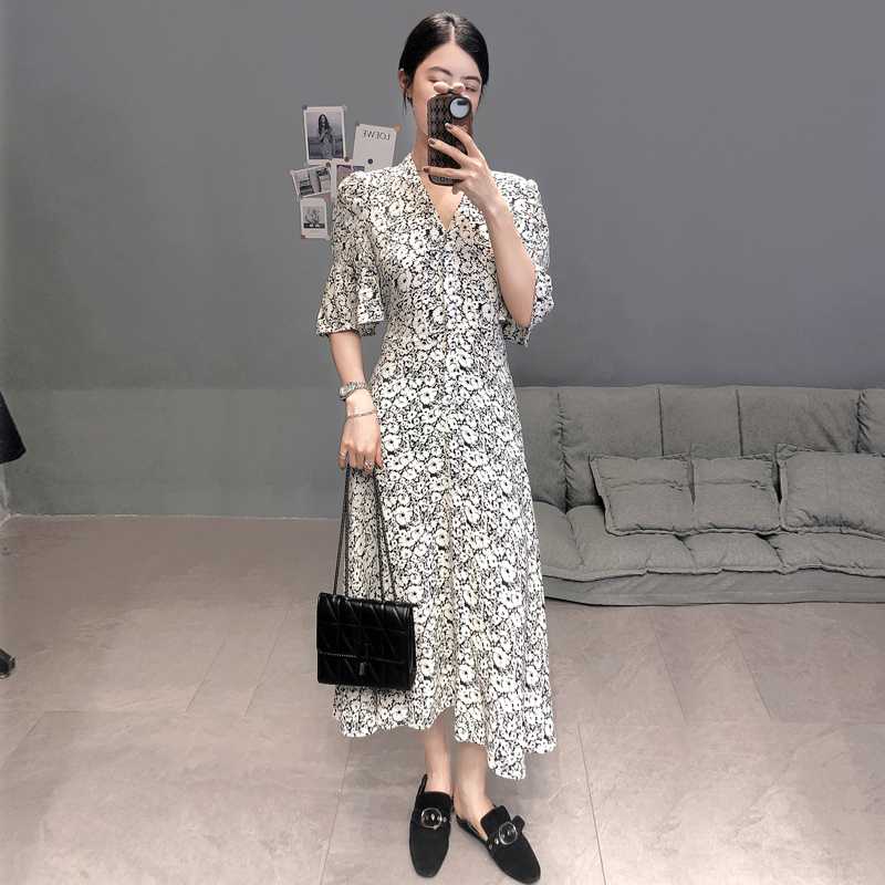 夏のフォーマルドレスおすすめ15選