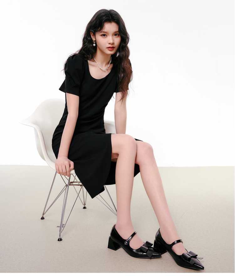 https://fulmo-img-server.com/dresscode-dresscode/1756502834159_hoe03lmi_xo05e67f.jpeg