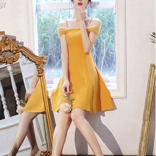 オケージョン ドレス 華やかチェーン肩紐付きオフショルフレアドレス